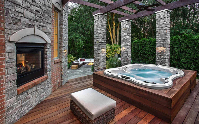 Hot Tubs & Jacuzzis